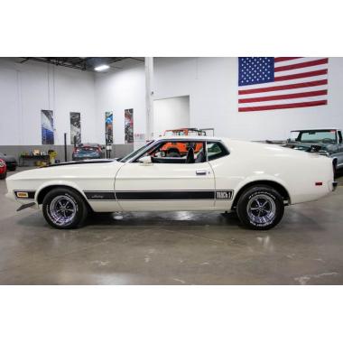 Auto World 1973 Ford Mustang Mach 1 Pearl White