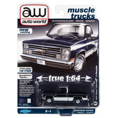 Auto World 1:64 Chevy 1985 Silverado Dark Blue White Side
