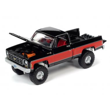 Auto World 1978 Chevy K10 Silverado Truck