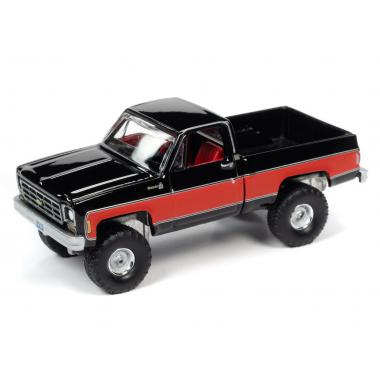 Auto World 1978 Chevy K10 Silverado Truck