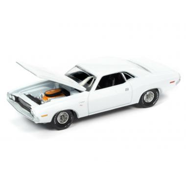 Auto World 1970 Dodge Challenger R/T White 
