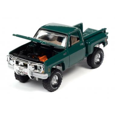 Autoworld 1980 Chevrolet Custom Deluxe 10 Stepside Green