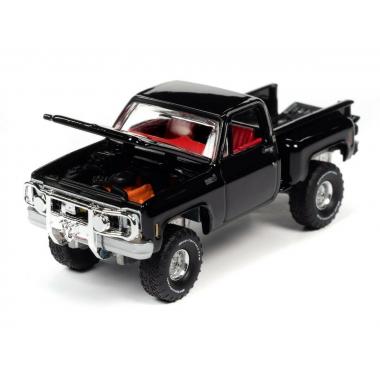 Autoworld 1980 Chevrolet Custom Deluxe 10 Stepside Black