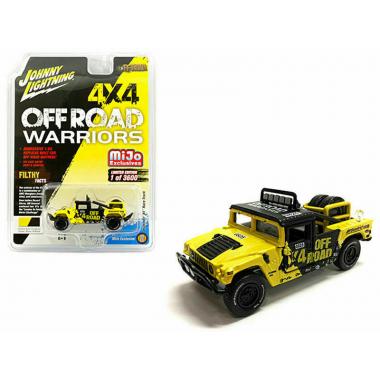 Johnny Lightning 1:64 Hummer H1 Race Truck 