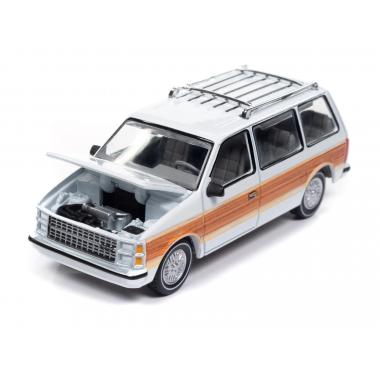 Auto World 1985 Dodge Caravan