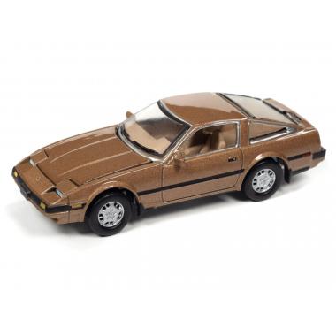 Johnny Lightning 1:64 Classic Gold 1984 Nissan 300 ZX (Aspen Gold Metallic) 
