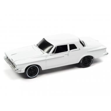 Johnny Lightning 1:64 1962 Plymouth Savoy Max Wedge White