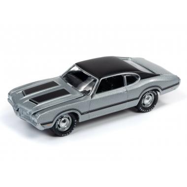 Johnny Lightning 1970 Oldsmobile Cutlass 