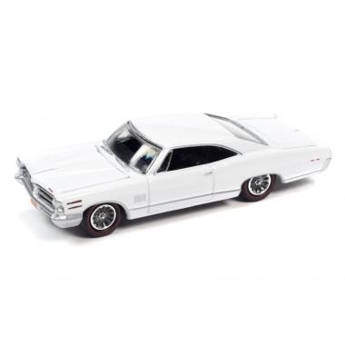 Johnny Lightning 1965 Royal Bobcat Pontiac Catalina 2+2 Gloss White