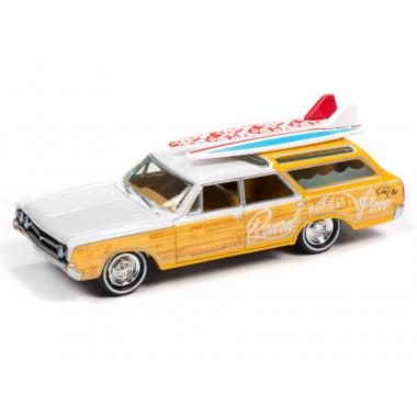 Johnny Lightning 1:64 Surf Rods Oldsmobile 1964 Vista Cruiser release A