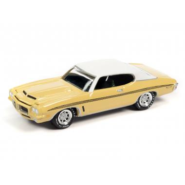 Johnny Lightning 1972 Pontiac GTO Monarch Yellow 