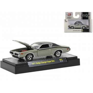 M2 Machines 1:64 1971 Dodge Charger Super Bee Silver Green Metallic