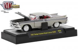 M2 Machines Auto Thentics 1957 Dodge Custom Royal Lancer