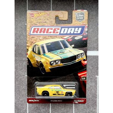 Hot Wheels Car Cultur Race Day Premium