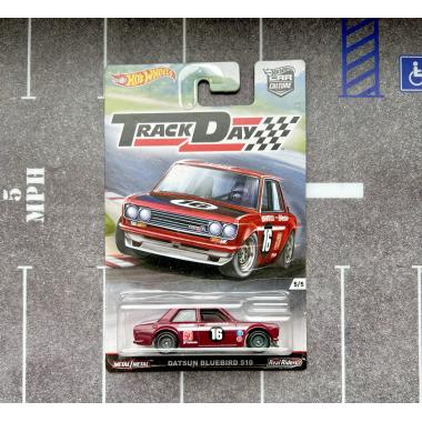 Hot Wheels 2016 Car Culture Track Day Premium