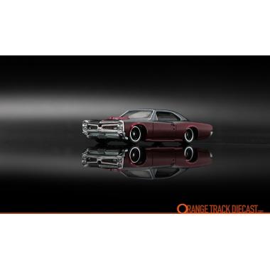 Hot Wheels Boulevard '66 Pontiac GTO Garage Of Legends 