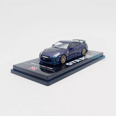 INNO64 1:64 Nissan GT-R R35 T-Spec Magic Purple