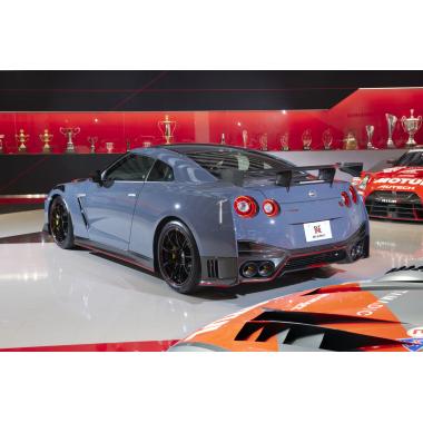INNO64 1:64 Nissan GT-R R35 Grey