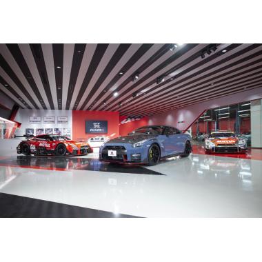 INNO64 1:64 Nissan GT-R R35 Grey